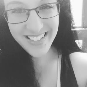 Meet your Posher, Carli